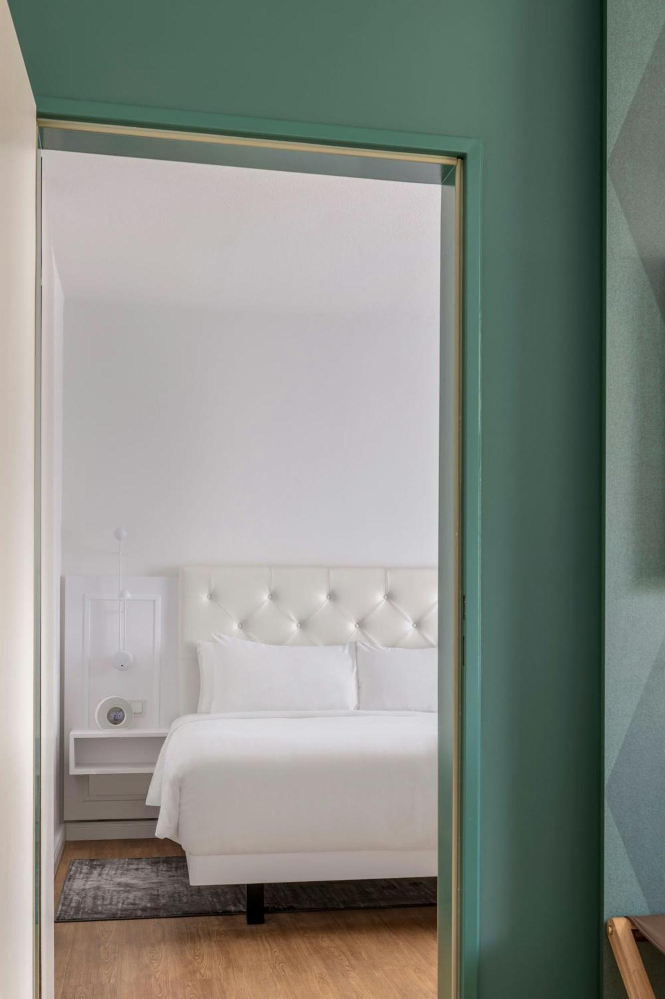 Deluxe room double,1644406106:JPEG