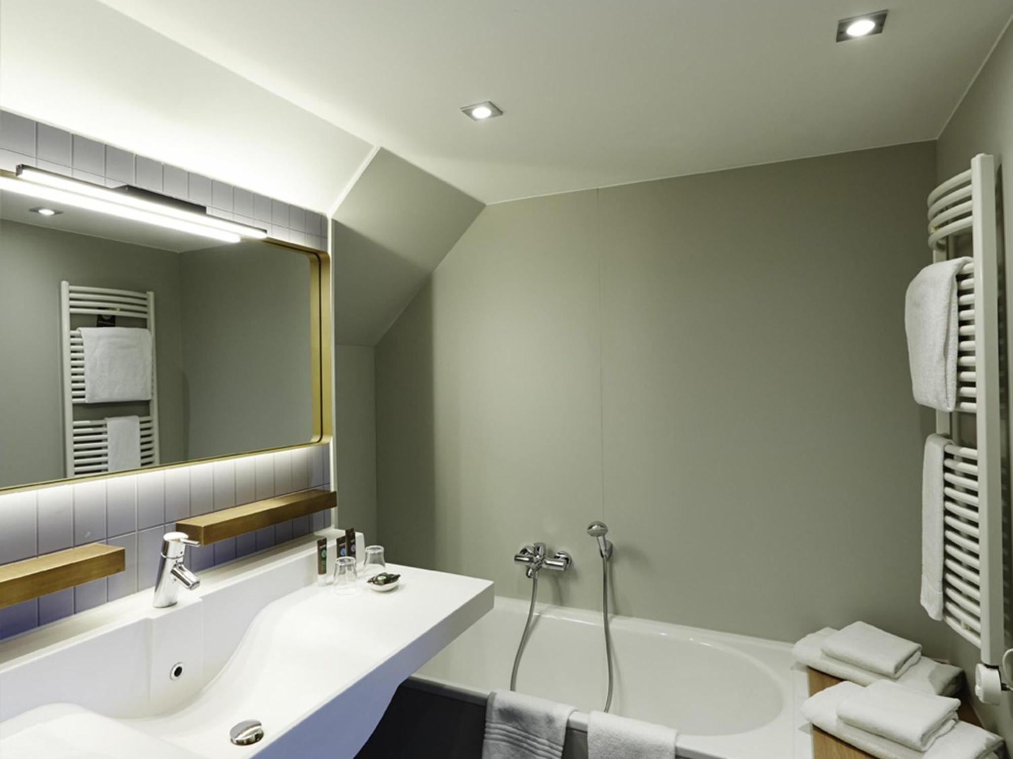 Superior Suite with Skyline View