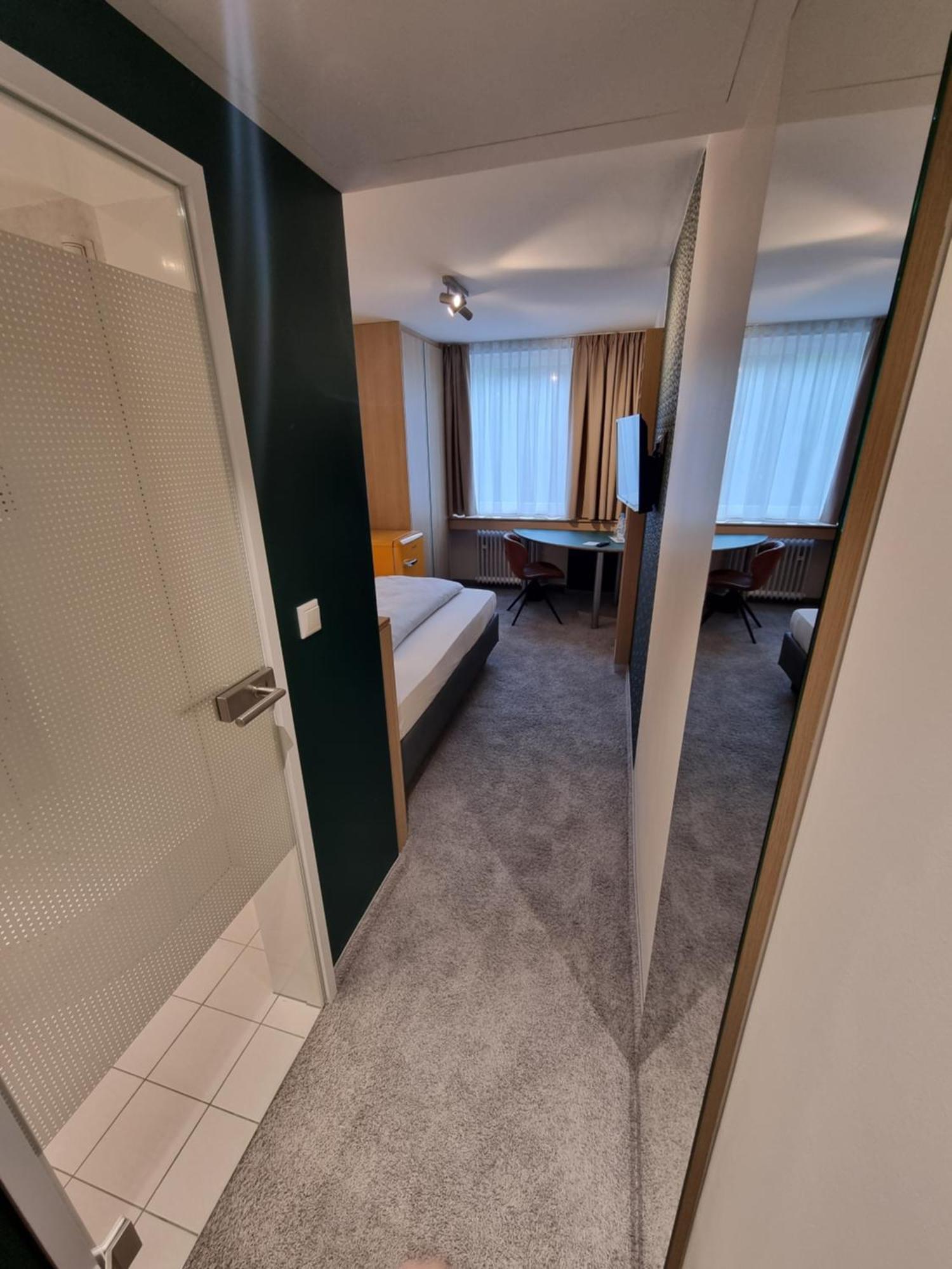 Single Room
