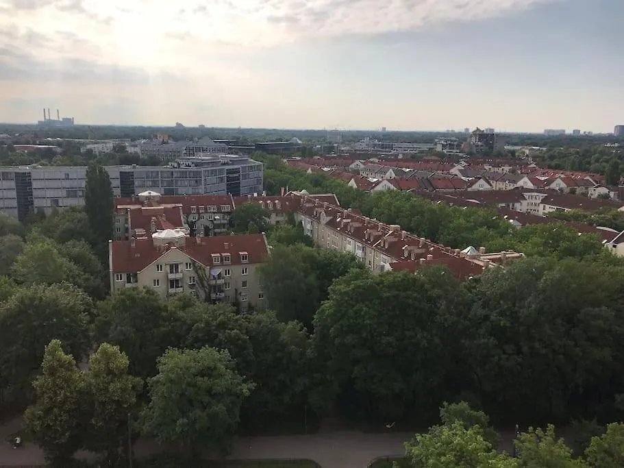 Schwabing-Studio Great Sunset View & Balcony-1