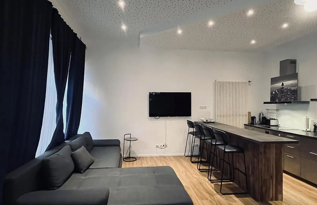 Loft Directly Next To Oktoberfest And Downtown-1