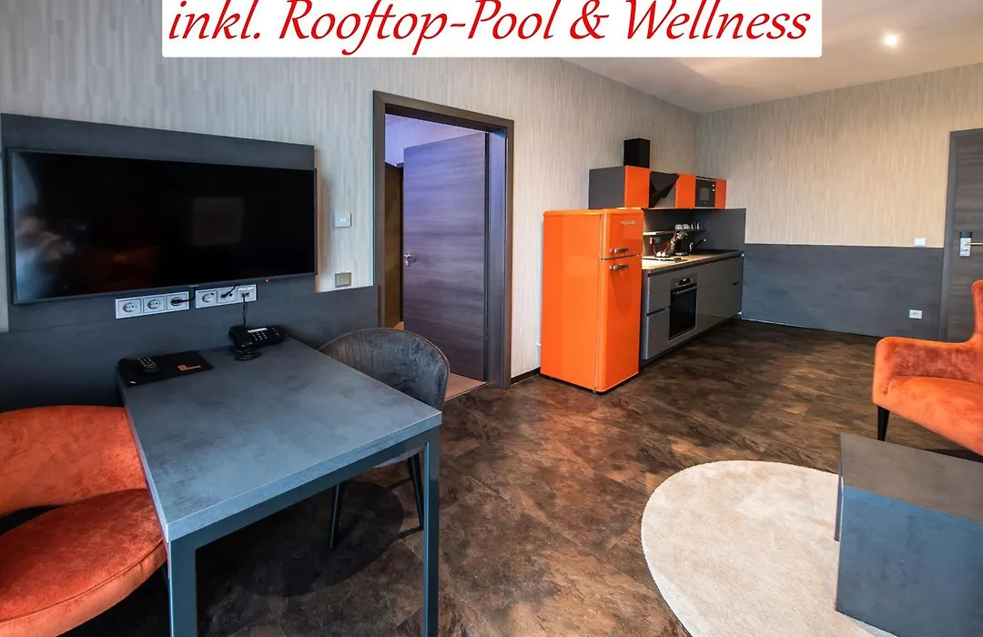 Hotel Lifestyle-1