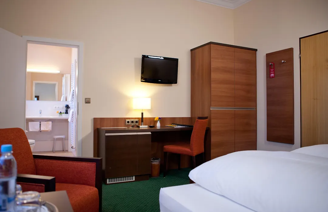 Hotel Gruenwald-1