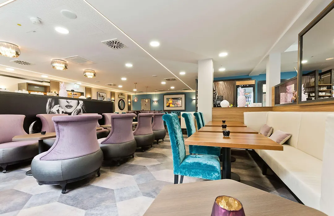 Elaya Hotel Munich City, Trademark Collection By Wyndham-1