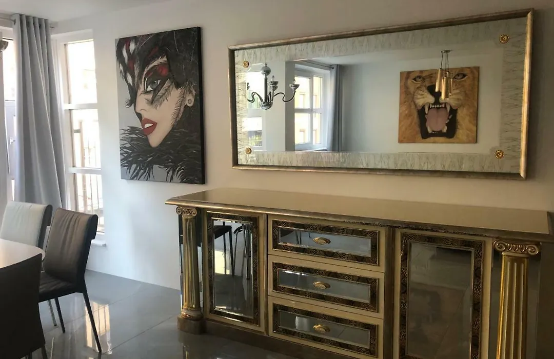Luxurious 2 Bedroom Apartment Old City-1