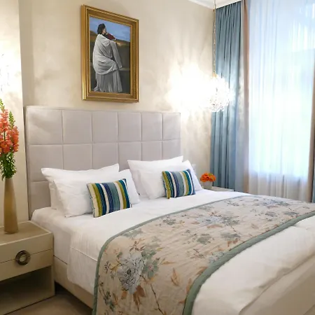 Hotel An Der Oper-3
