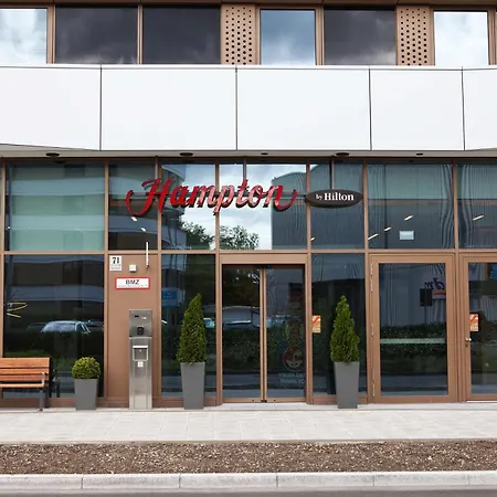 Hampton By Hilton Munich City Center East-2