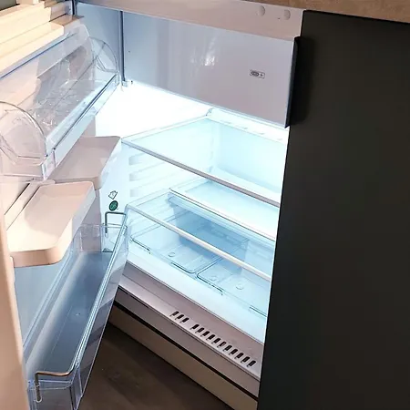 Homely Stay Serenity Greens - Stylisch Studio-Apartment With Kitchen - 15 Min From Central Station-Pet Friendly-3