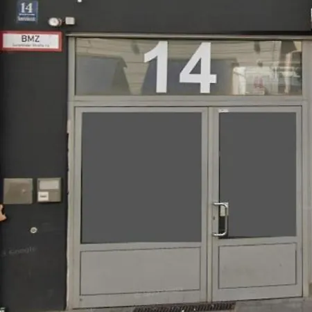 2-Rent Group Hostel Apartments Sen14-3