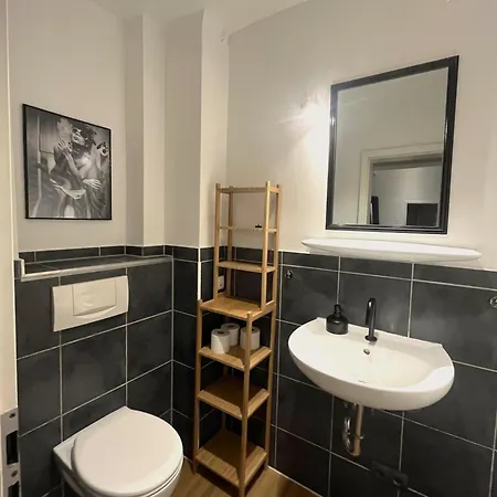 Loft Directly Next To Oktoberfest And Downtown-2