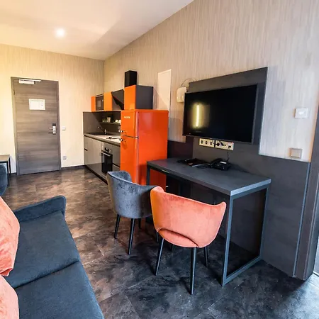 Hotel Lifestyle-3