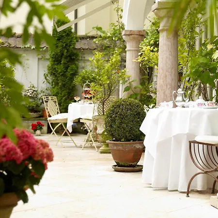 Hotel Opera-3