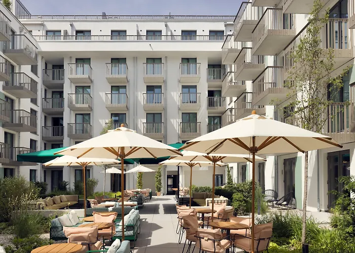 Schwan Locke Hotel München, Duitsland